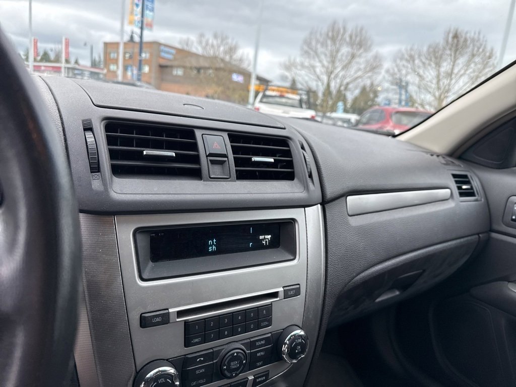 Used 2011 Ford Fusion Hybrid image 8