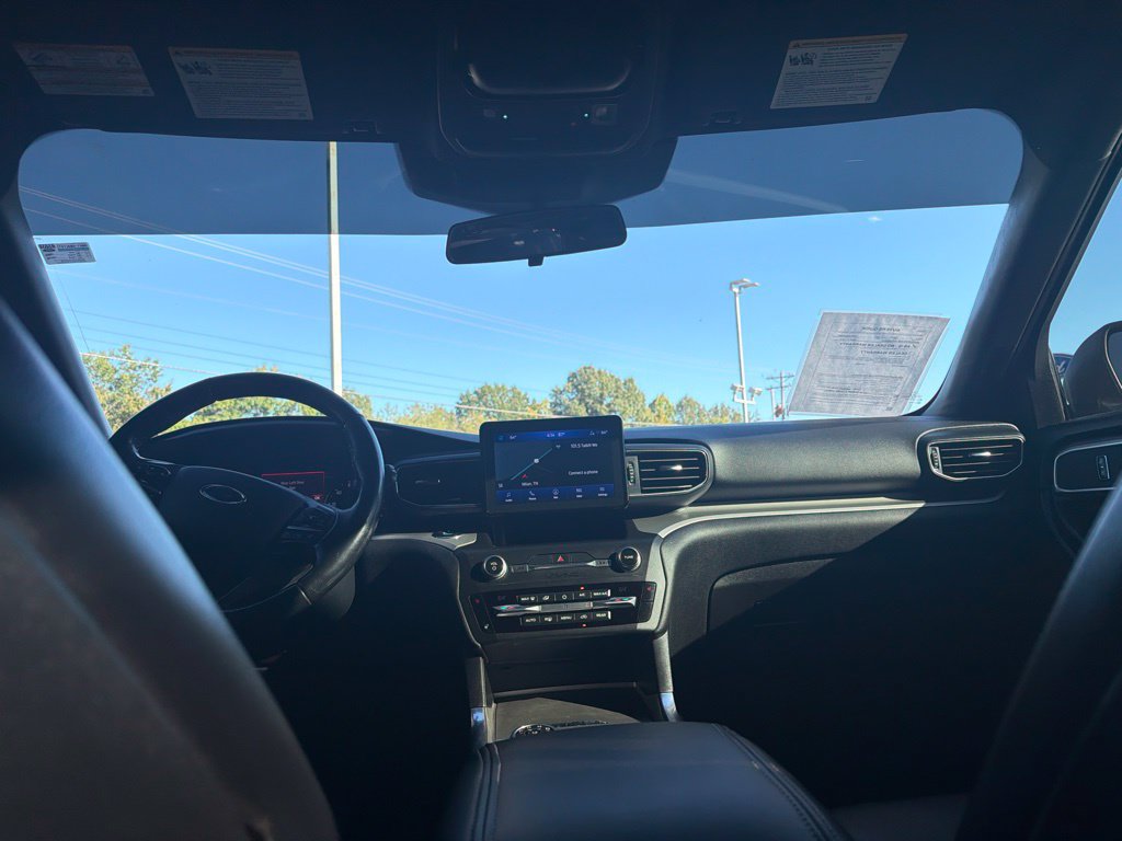 Used 2020 Ford Explorer XLT w/ Equipment Group 202A RWD image 16
