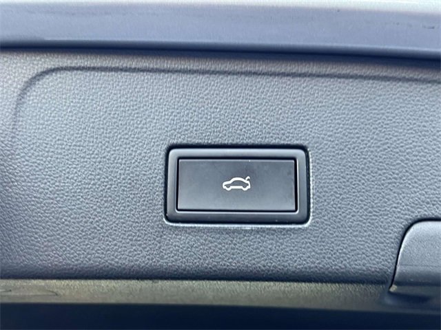 Used 2022 Volkswagen Atlas Cross Sport SEL Premium R-Line image 8