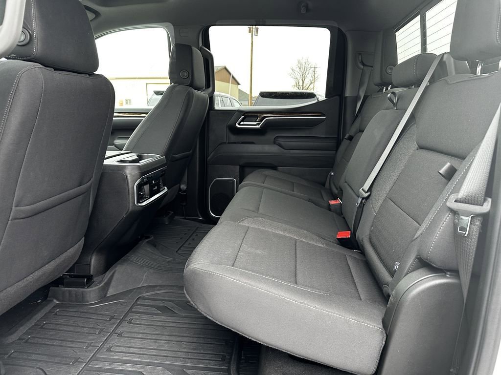 Used 2025 GMC Sierra 1500 Elevation w/ Preferred Package image 17