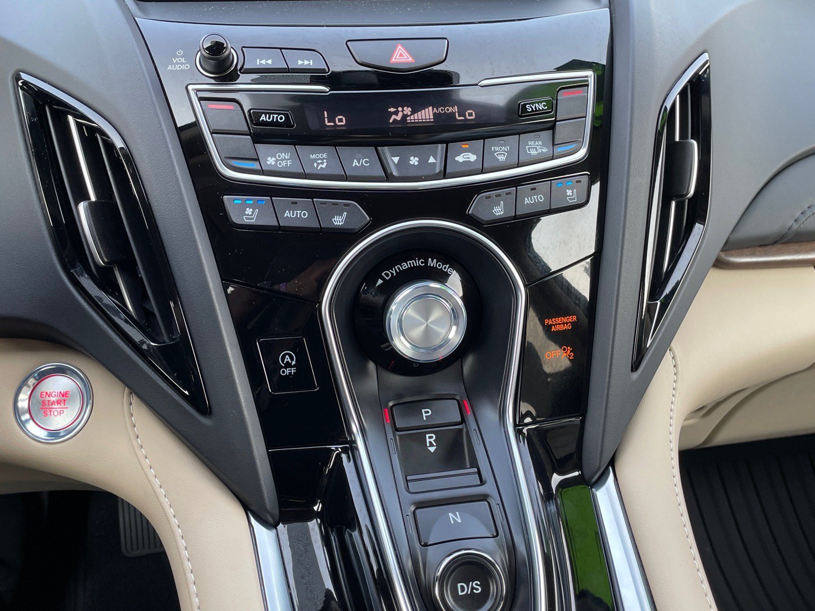 Used 2024 Acura RDX SH-AWD w/ Advance Package image 18