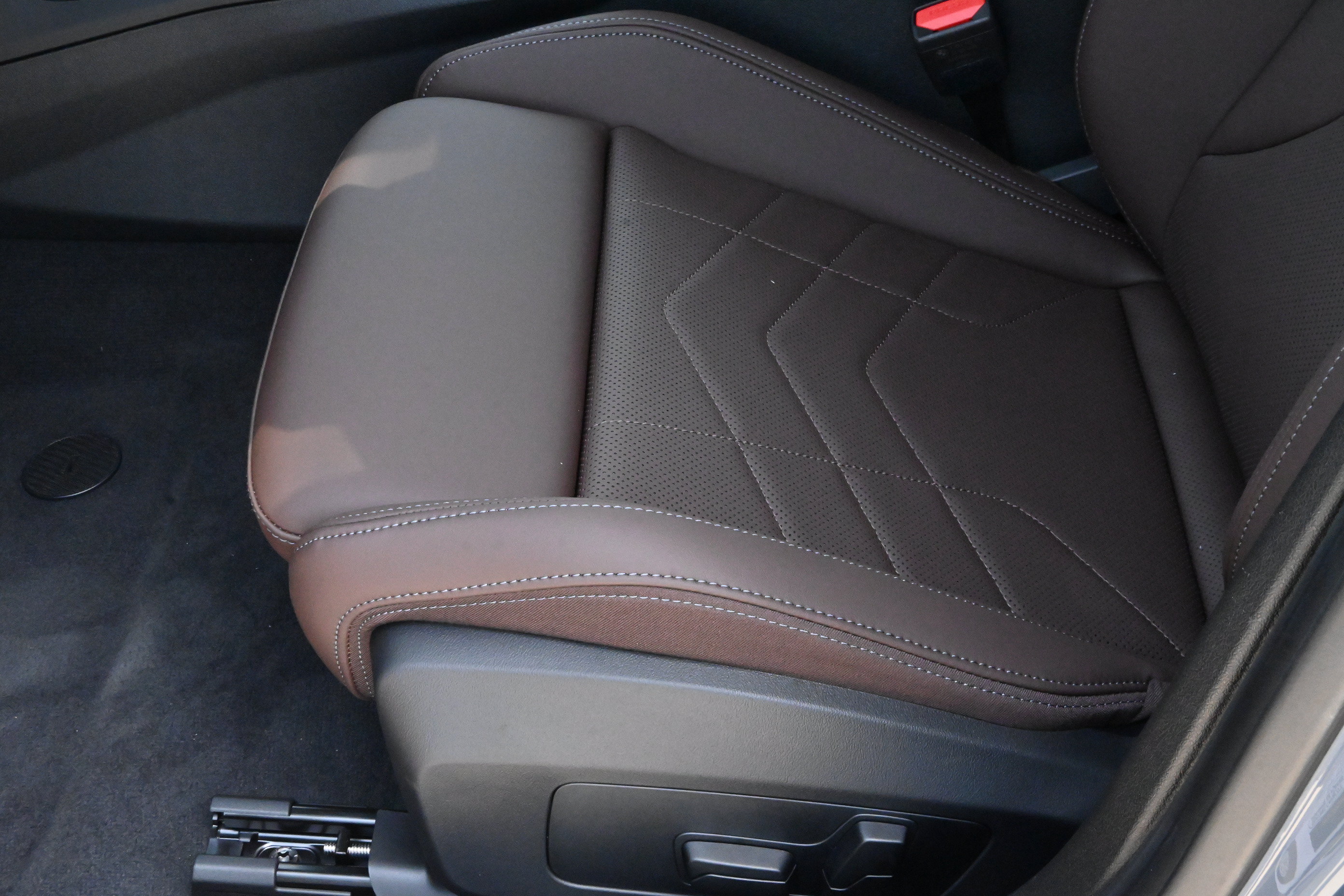 New 2026 BMW 228i w/ Technology Package FWD image 25