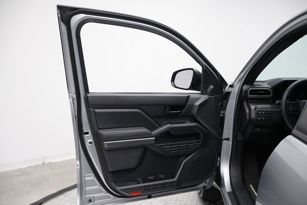 Certified 2025 Toyota Tacoma SR5 image 16