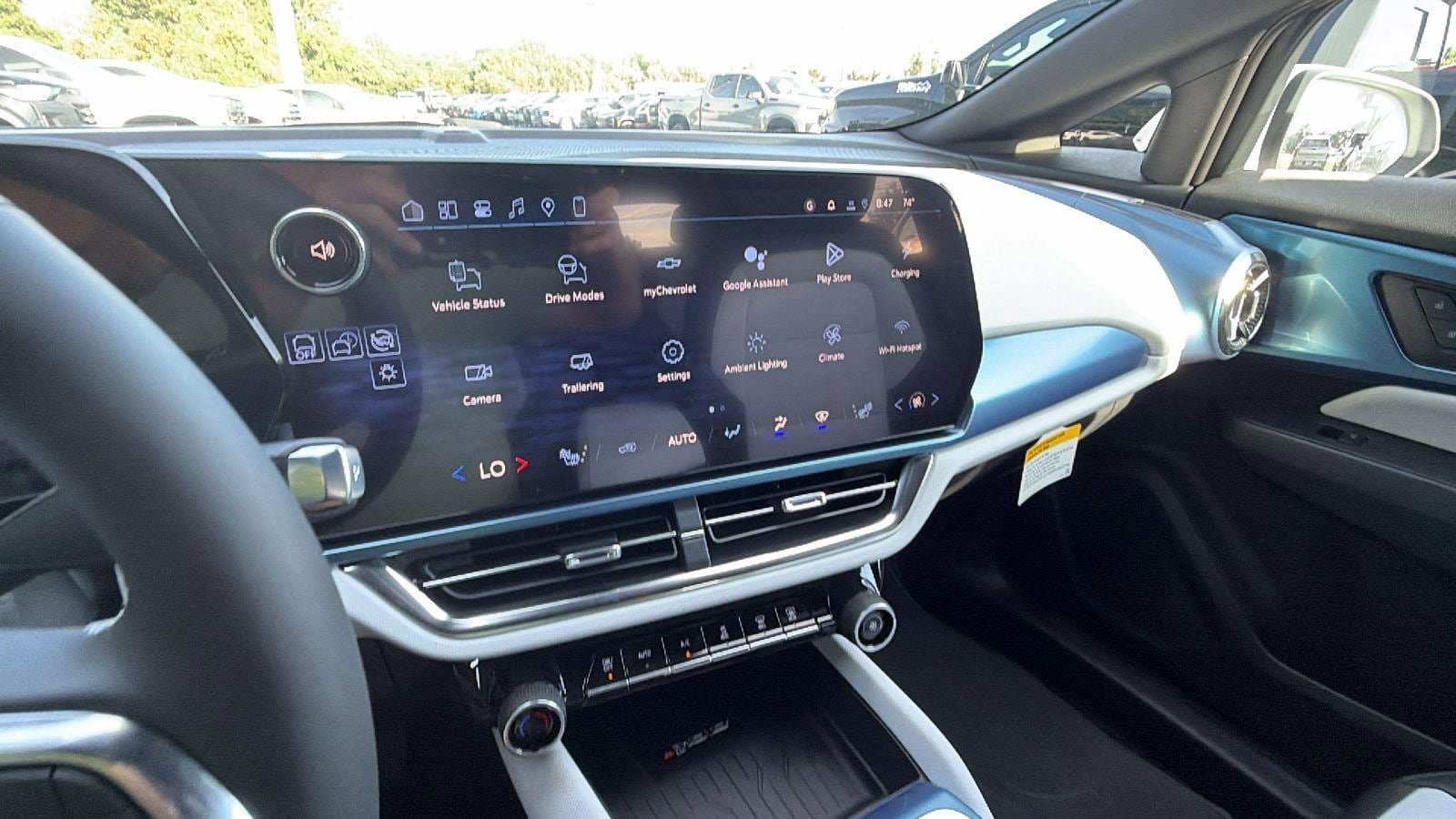New 2026 Chevrolet Equinox EV LT FWD image 3