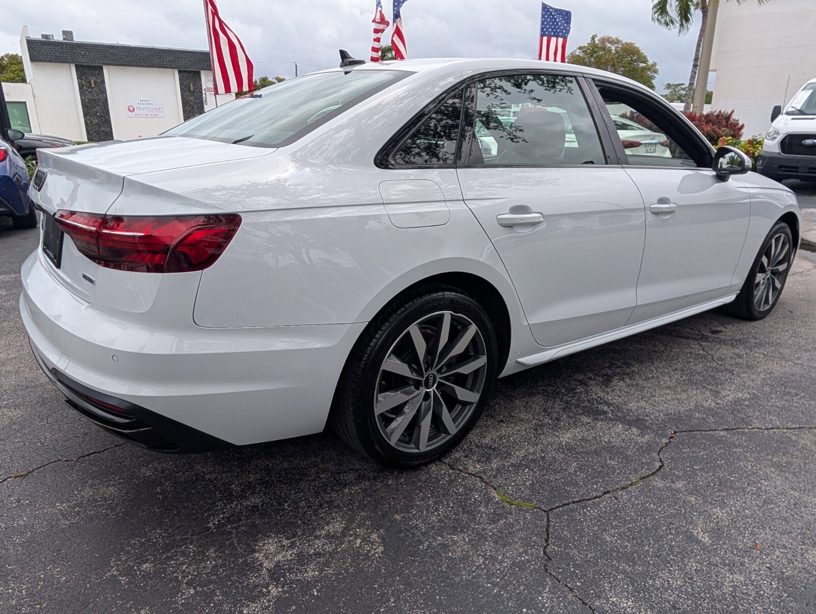 Used 2022 Audi A4 2.0T Premium Plus AWD/4WD image 14