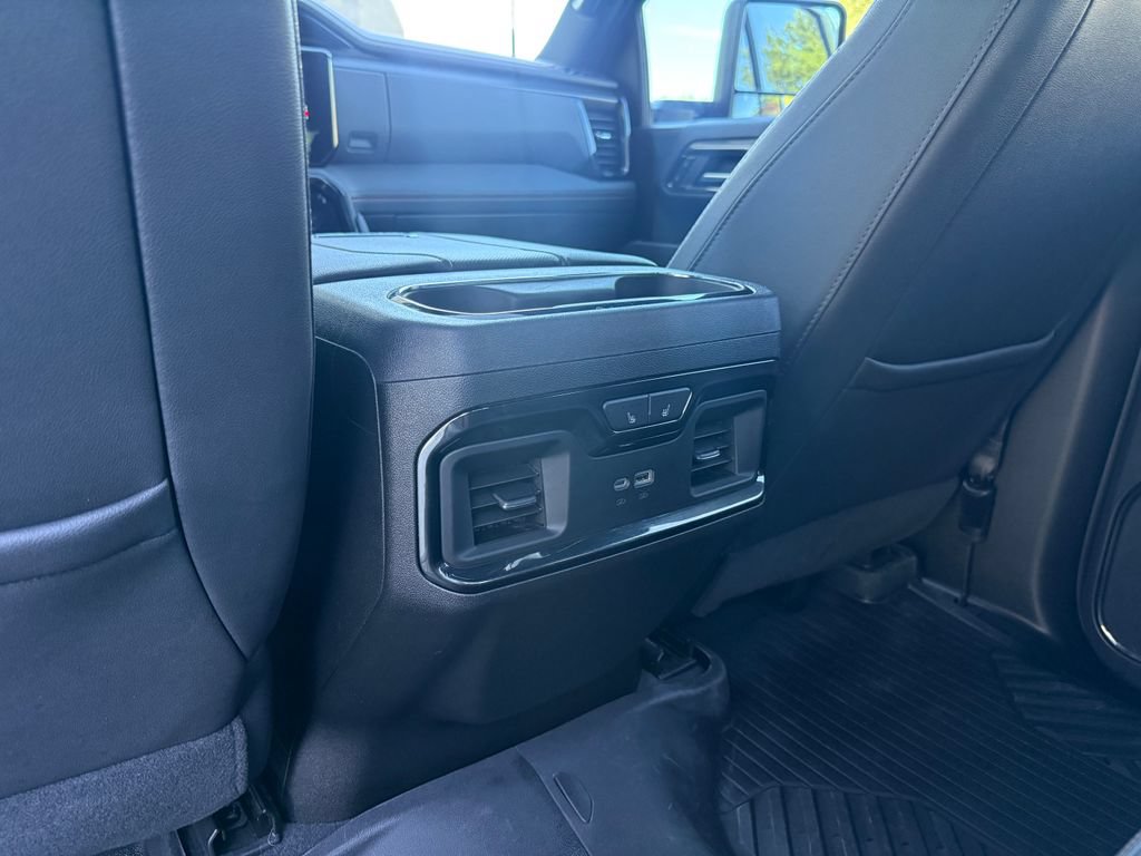 Used 2024 GMC Sierra 2500 AT4 w/ AT4 Premium Plus Package AWD/4WD image 39