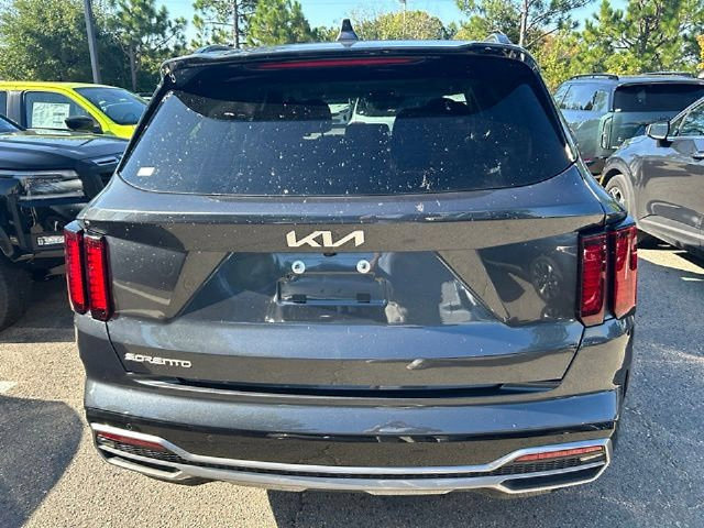 Certified 2023 Kia Sorento S w/ Panoramic Sunroof Package FWD image 6