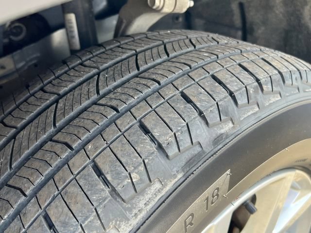 Used 2023 Jeep Grand Cherokee Limited AWD/4WD image 28