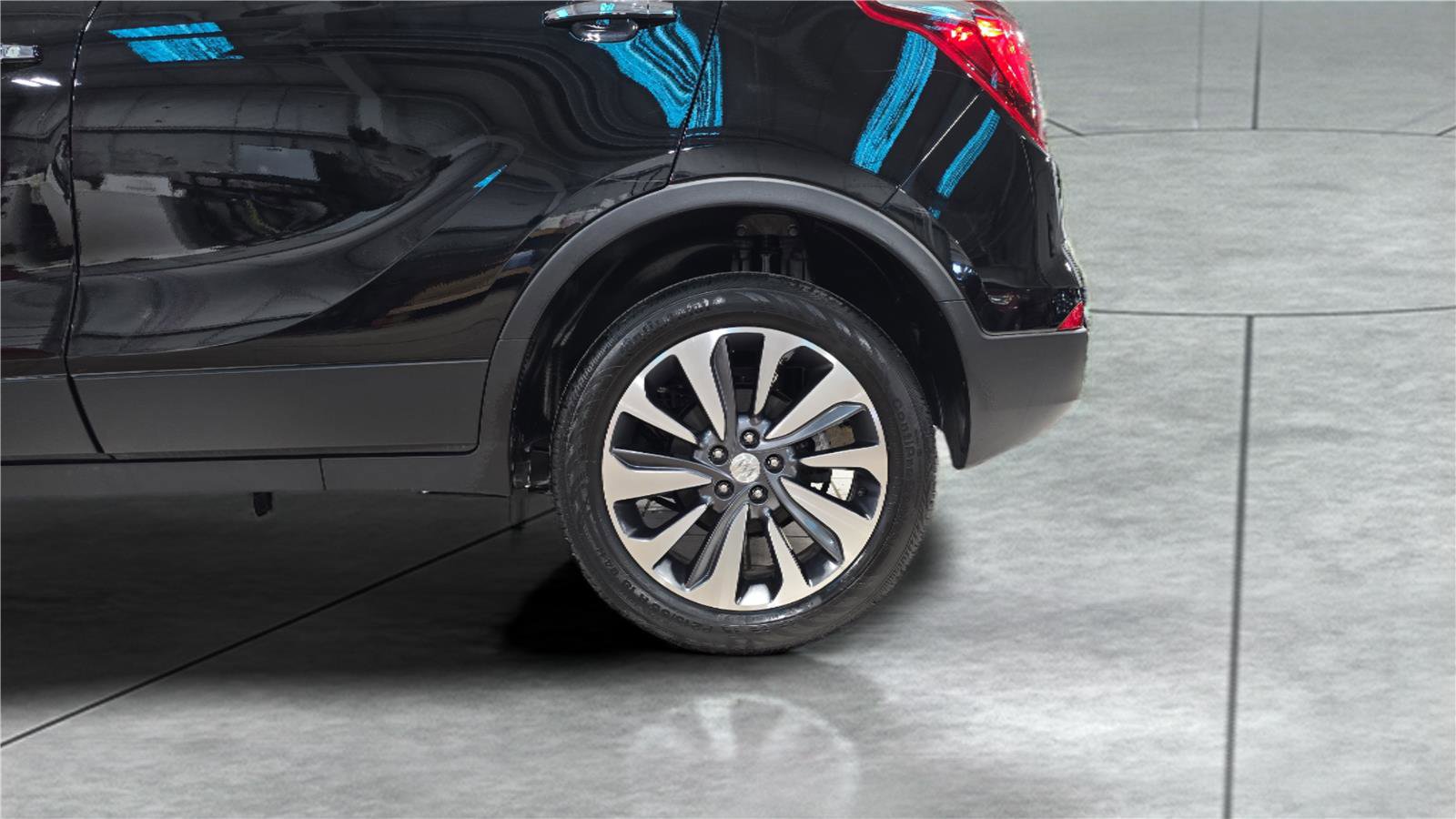 Used 2022 Buick Encore Preferred w/ Safety Package image 29