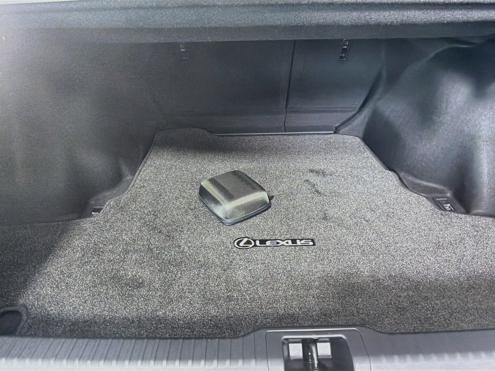 Used 2025 Lexus IS 300 w/ Comfort Package RWD image 28