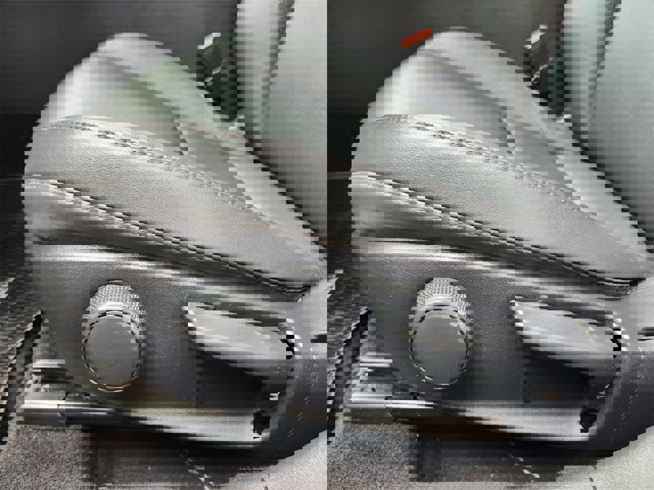 Used 2025 MAZDA MAZDA3 s image 23