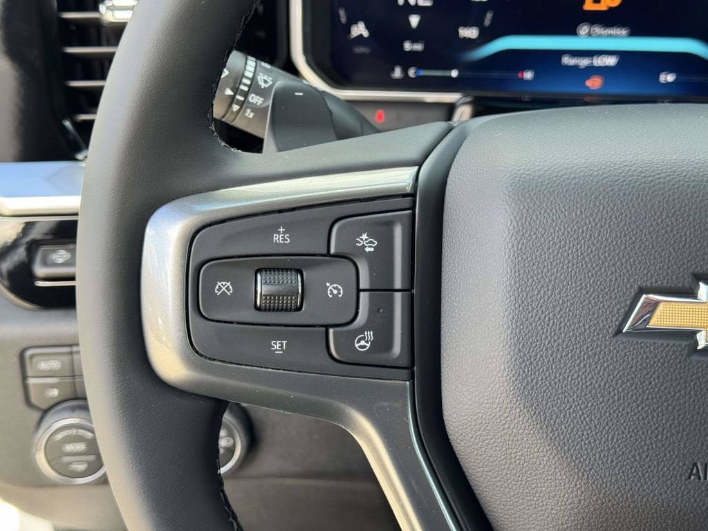 New 2026 Chevrolet Silverado 1500 LTZ w/ LTZ Premium Package AWD/4WD image 10
