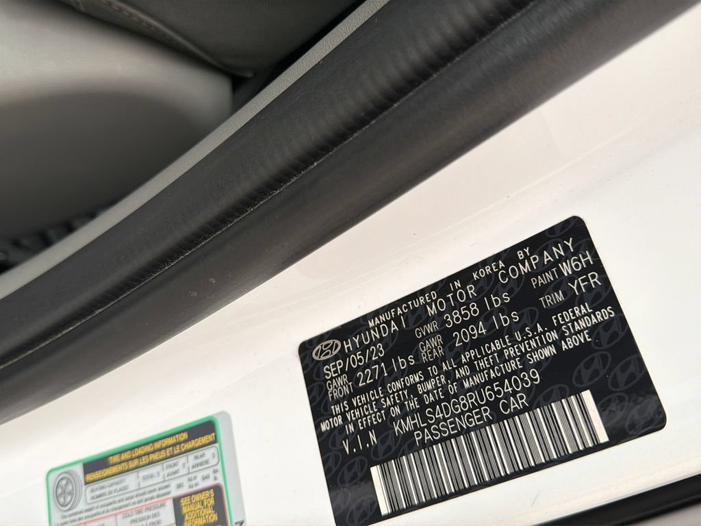 Certified 2024 Hyundai Elantra SEL w/ Convenience Package FWD image 30