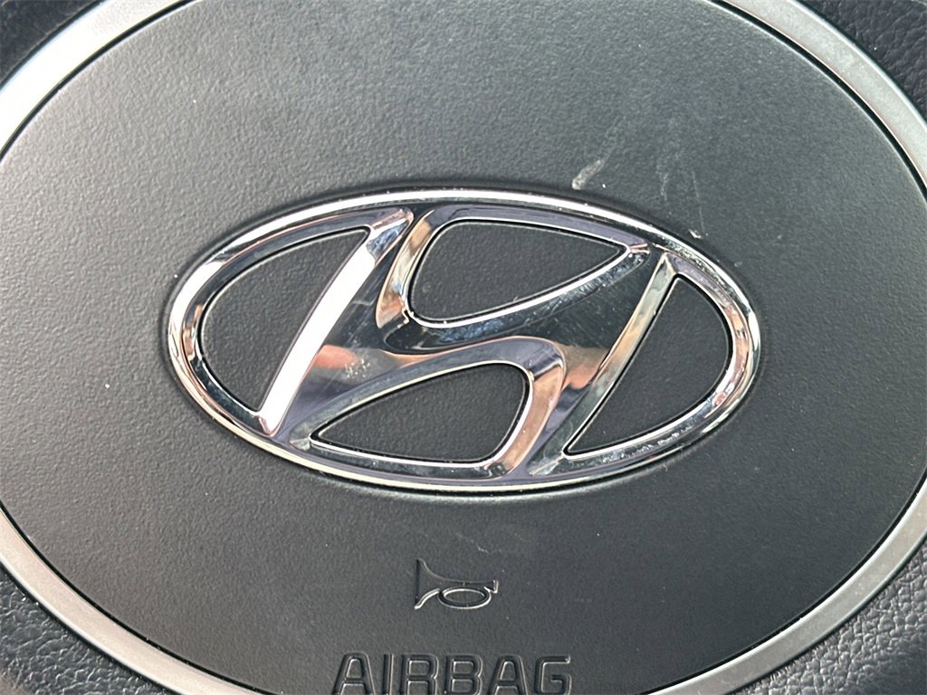 Used 2022 Hyundai Santa Cruz SEL w/ Cargo Package image 22