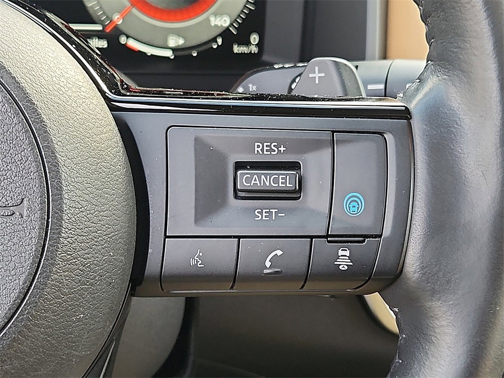 Certified 2022 Nissan Rogue Platinum w/ Head-Up Display Package image 24