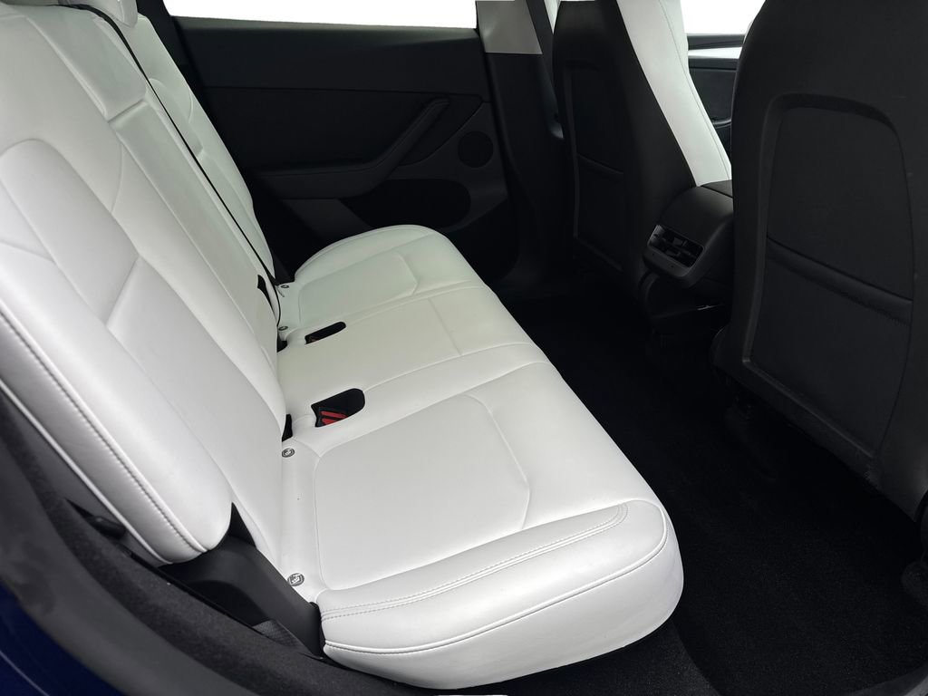 Used 2024 Tesla Model Y Long Range image 39