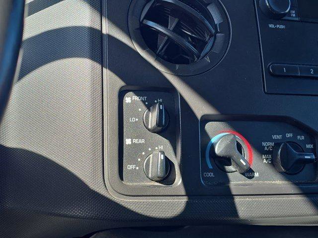 Used 2013 Ford E-250 and Econoline 250 Extended w/ PWR Group image 25