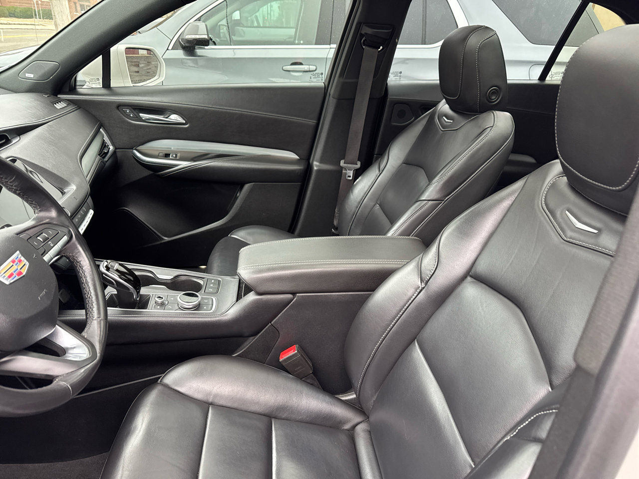 Used 2020 Cadillac XT4 Premium Luxury w/ Driver Awareness Package image 10