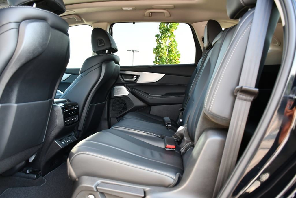 Certified 2026 Acura MDX w/ Technology Package FWD image 26