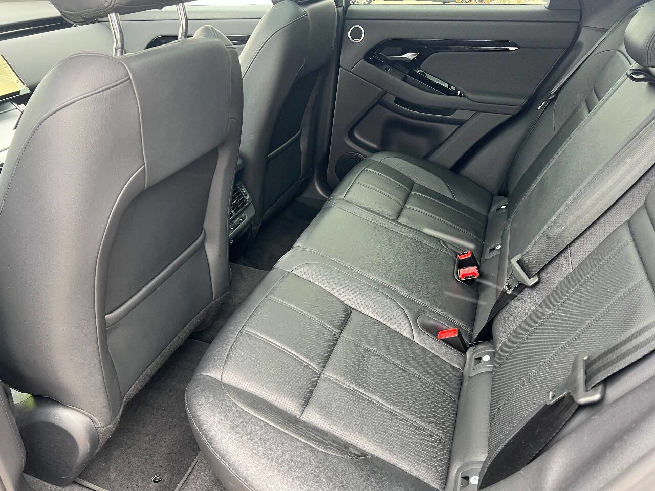 Used 2024 Land Rover Range Rover Evoque S image 19
