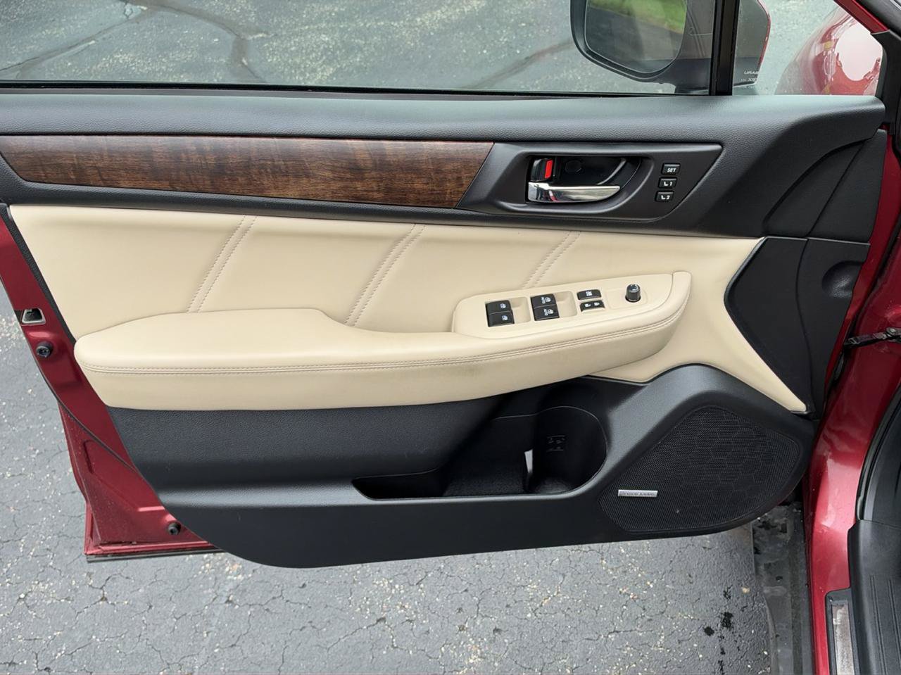 Used 2019 Subaru Outback 2.5i Limited AWD/4WD image 9