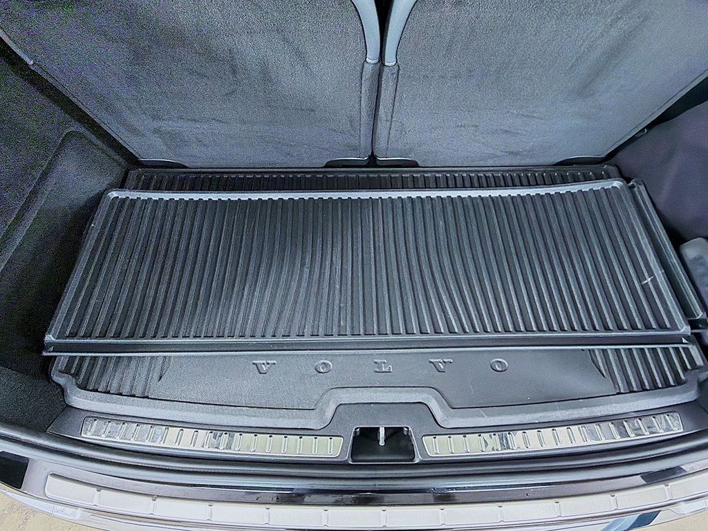 Used 2024 Volvo XC90 T8 Ultimate w/ Lounge Package AWD/4WD image 22