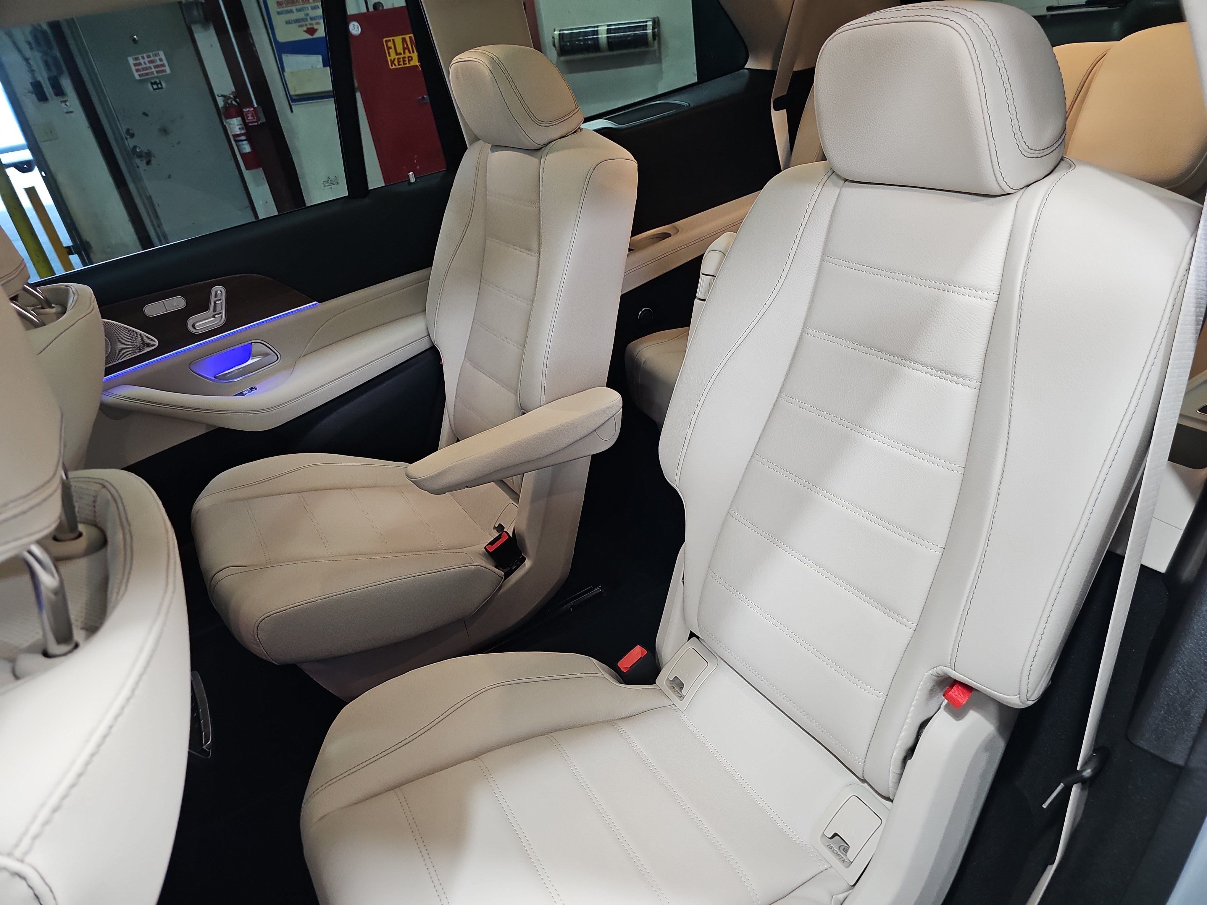 New 2026 Mercedes-Benz GLS 450 4MATIC image 14