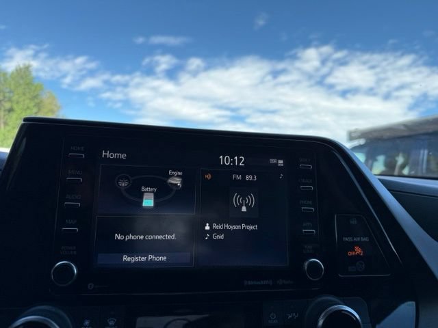 Used 2022 Toyota Highlander LE AWD/4WD image 19