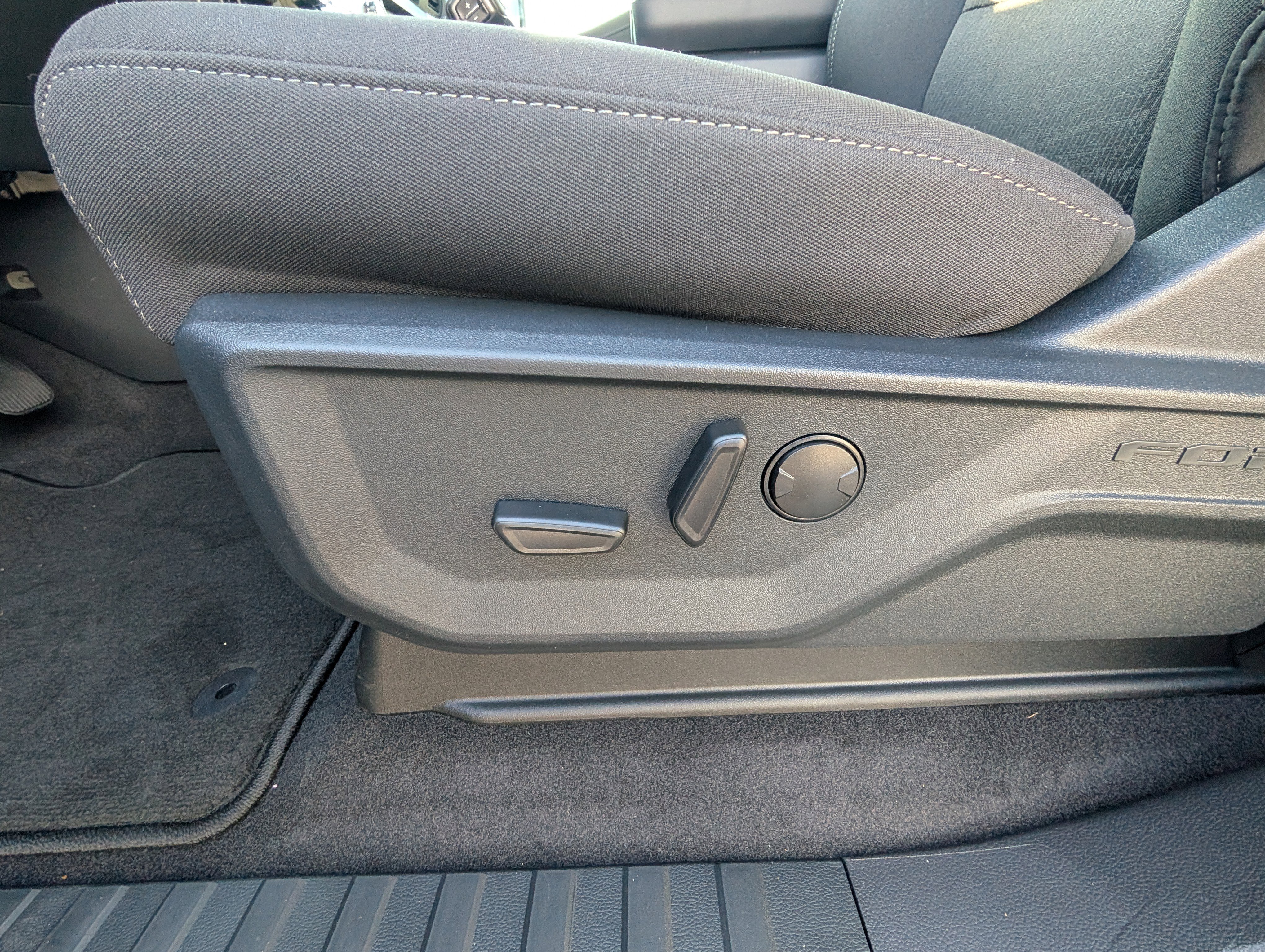 New 2025 Ford F150 XLT w/ Equipment Group 302A MID image 18