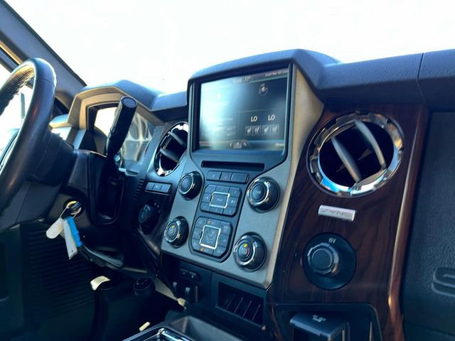 Used 2016 Ford F250 Lariat w/ Lariat Ultimate Package image 61