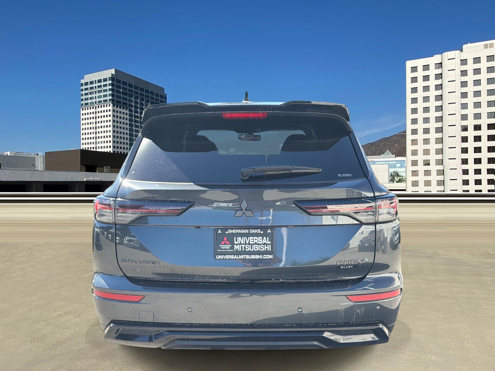 New 2026 Mitsubishi Outlander 4WD Plug-In Hybrid image 4