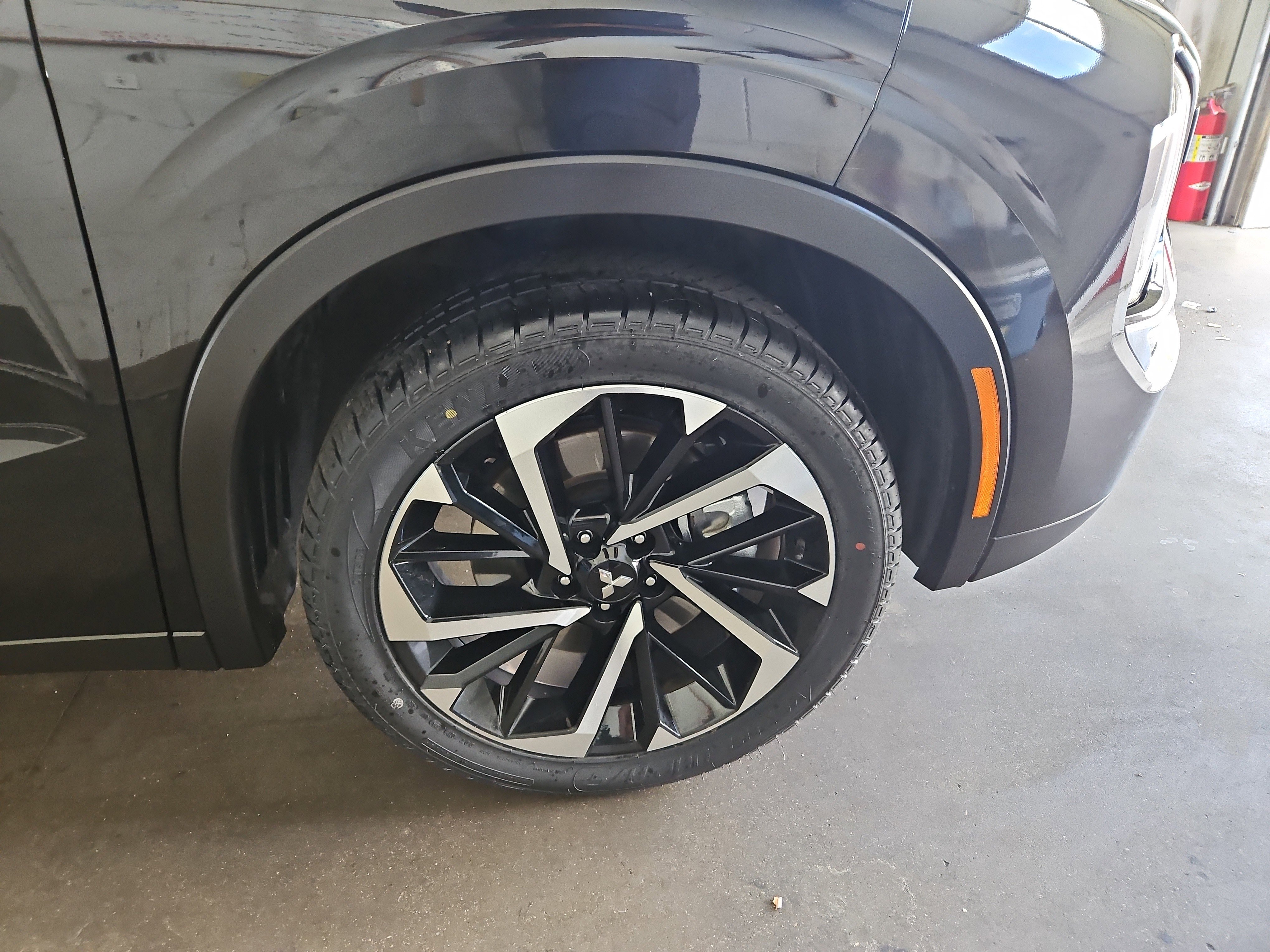 Used 2023 Mitsubishi Outlander SE image 15