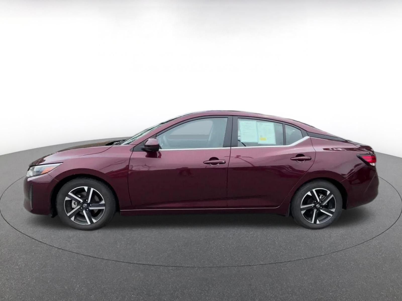 Used 2025 Nissan Sentra SV FWD image 7