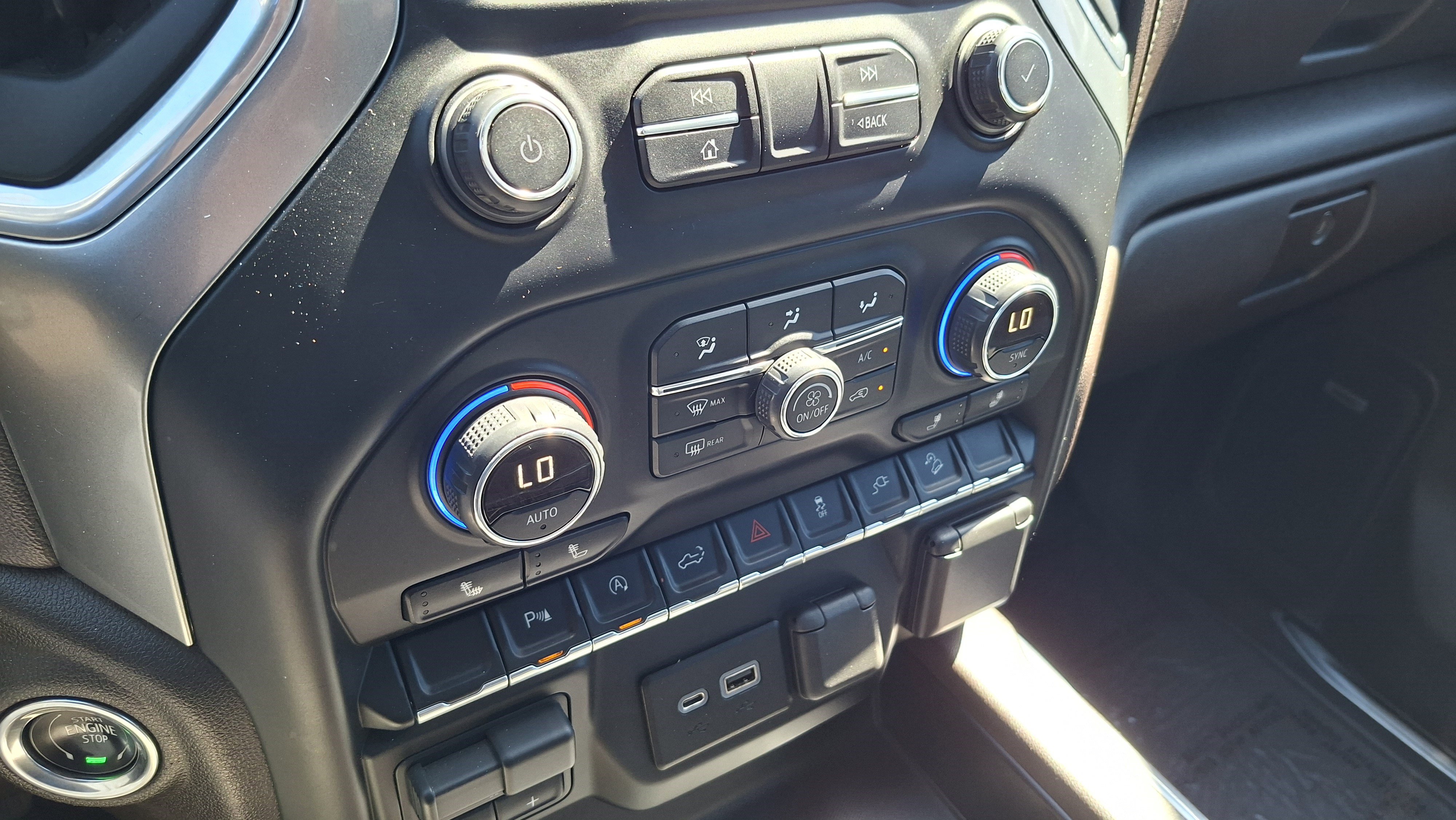 Used 2019 Chevrolet Silverado 1500 RST image 15