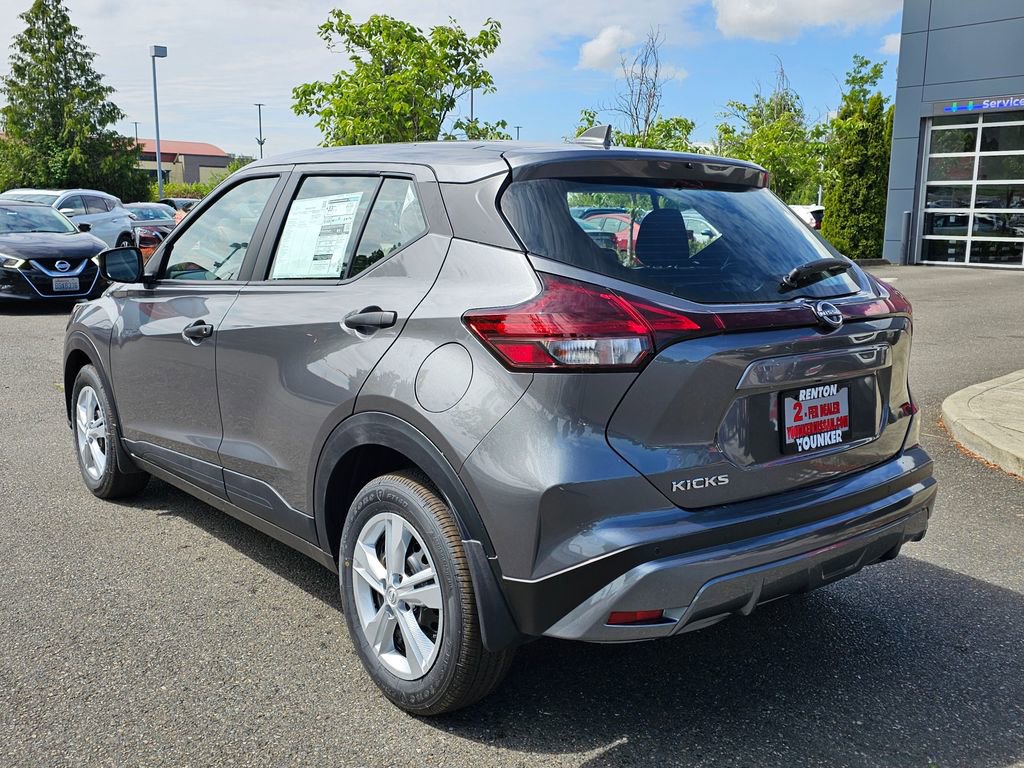 New 2025 Nissan Kicks Play S image 4