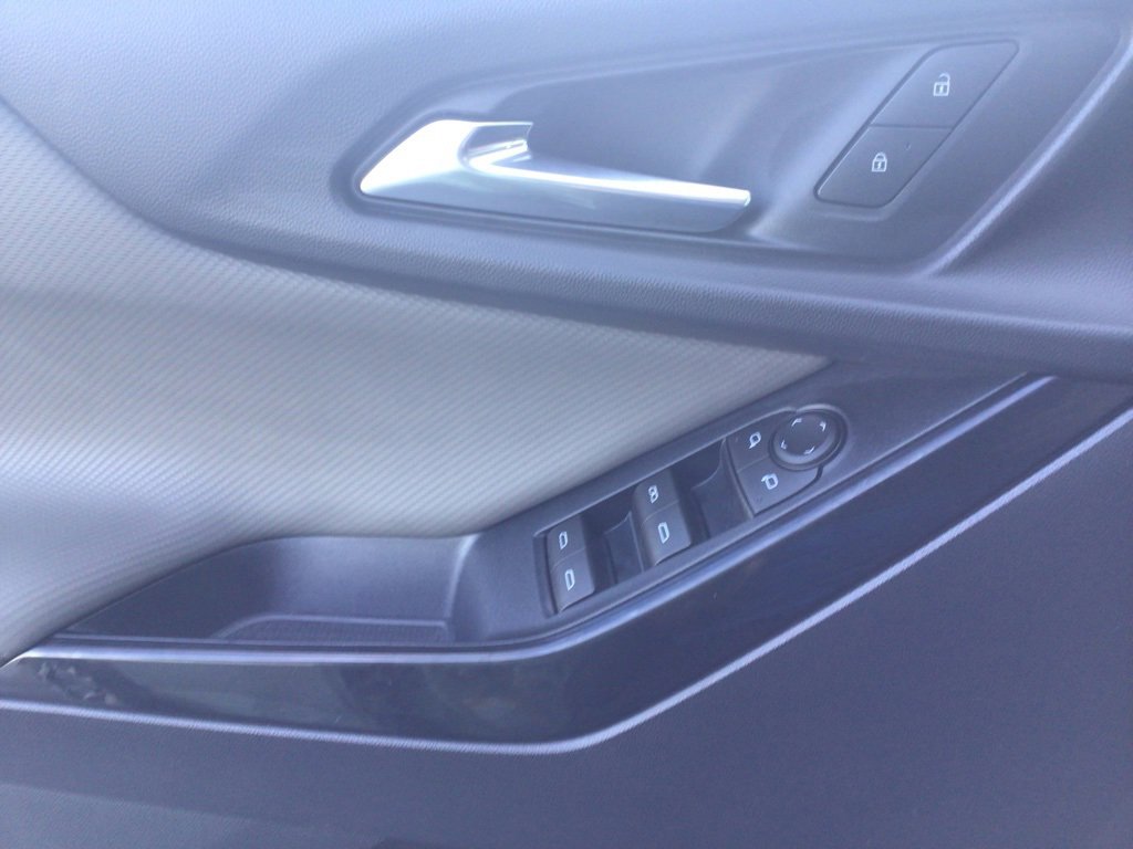 New 2026 Chevrolet Equinox LT w/ Convenience Package II image 10