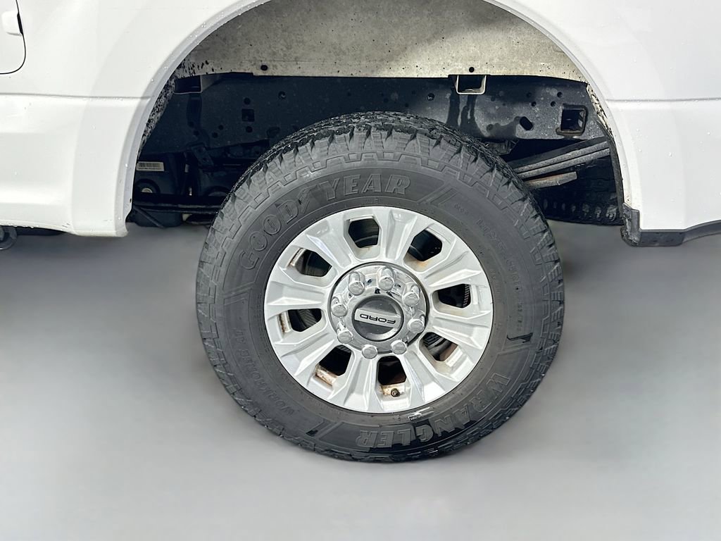 Used 2020 Ford F250 XLT image 30