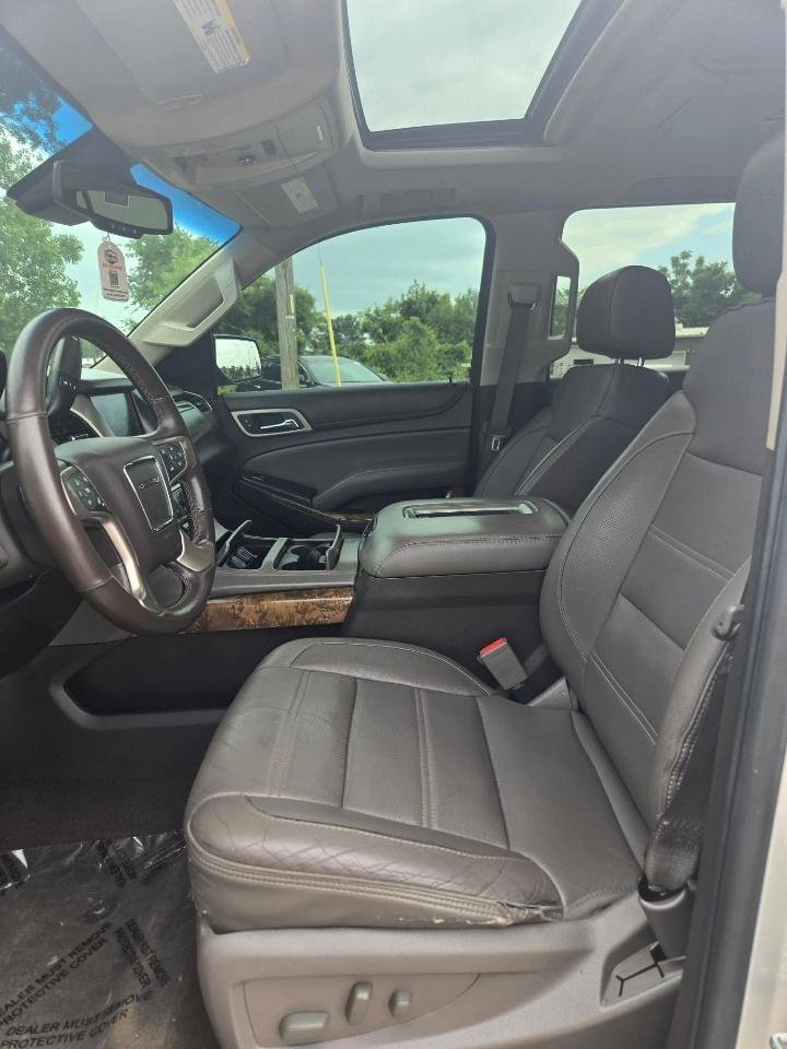 Used 2015 GMC Yukon Denali w/ Premium Package AWD/4WD image 17
