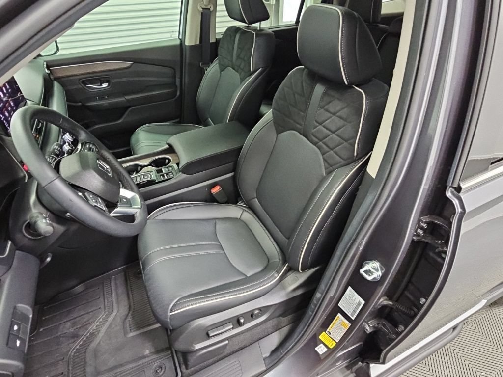 Used 2026 Honda Pilot Elite image 31