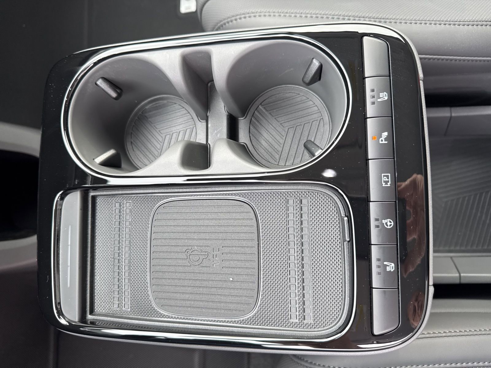 Used 2025 Hyundai Ioniq 5 SEL image 19