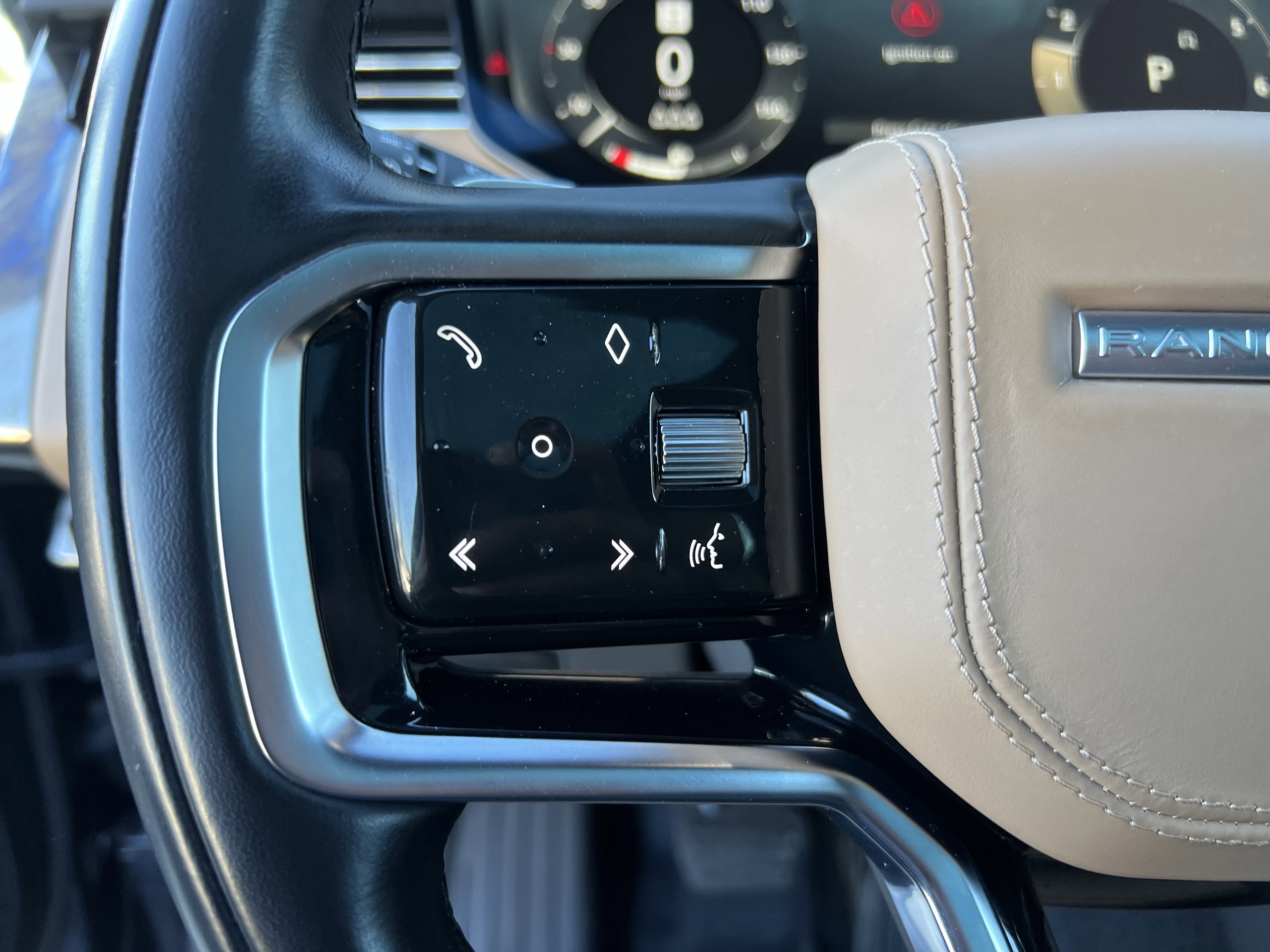 Used 2023 Land Rover Range Rover Sport SE image 20