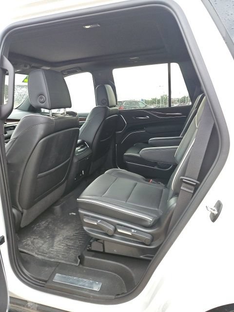 Certified 2022 Cadillac Escalade Premium Luxury AWD/4WD image 15