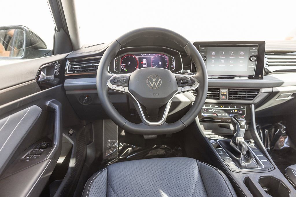 New 2025 Volkswagen Jetta SEL image 7