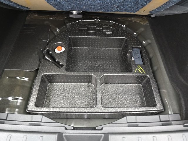 New 2027 Nissan Kicks SR w/ SR Premium Package FWD image 16