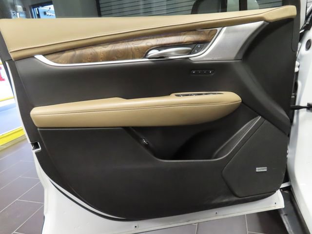 Certified 2023 Cadillac XT5 Sportv w/ Platinum Package AWD/4WD image 10
