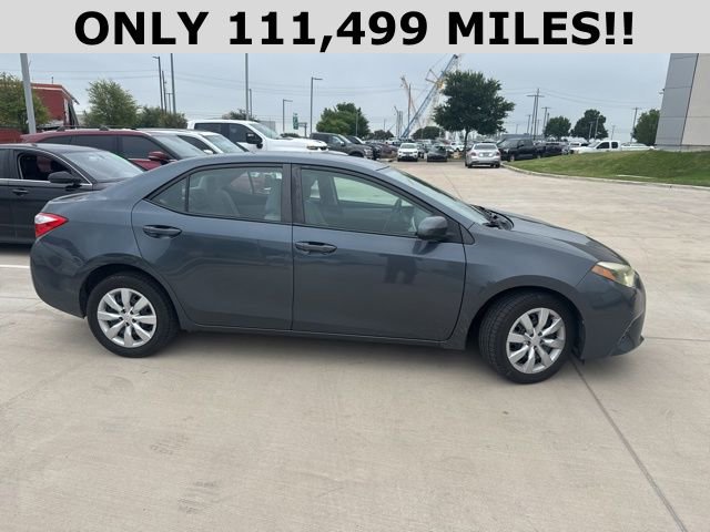 Used 2015 Toyota Corolla LE FWD image 2