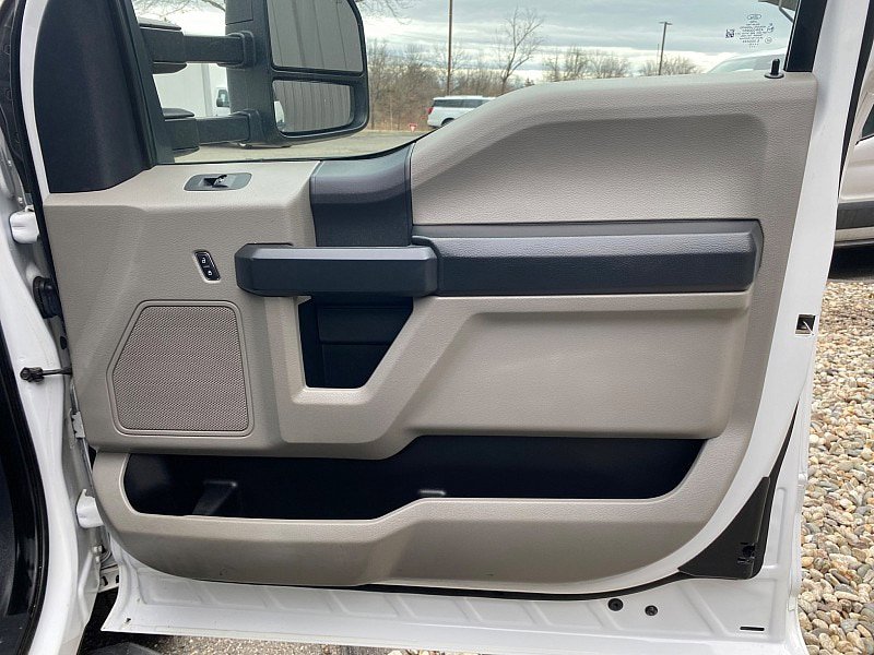 Used 2022 Ford F350 XL w/ Power Equipment Group image 36