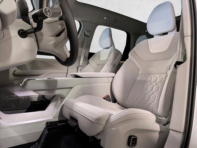 New 2025 Volvo EX90 Plus w/ Protection Package Premier image 4