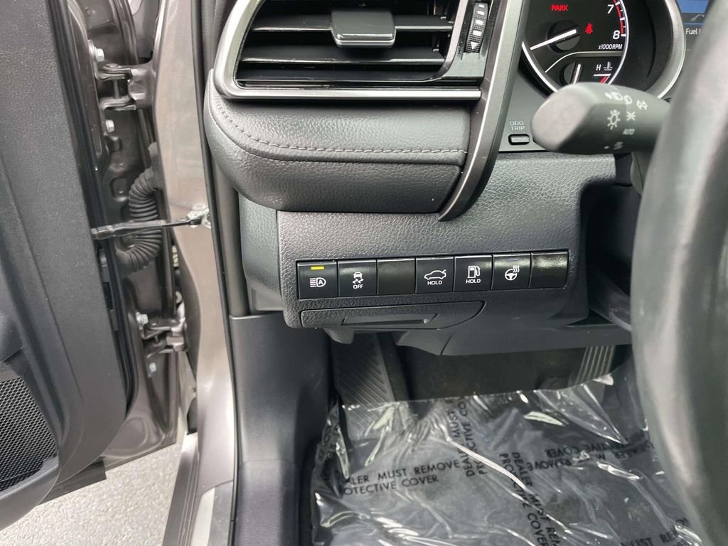 Used 2024 Toyota Camry XLE w/ Cold Weather Package image 31