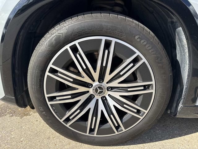 Used 2023 Mercedes-Benz EQS 580 4MATIC SUV image 9
